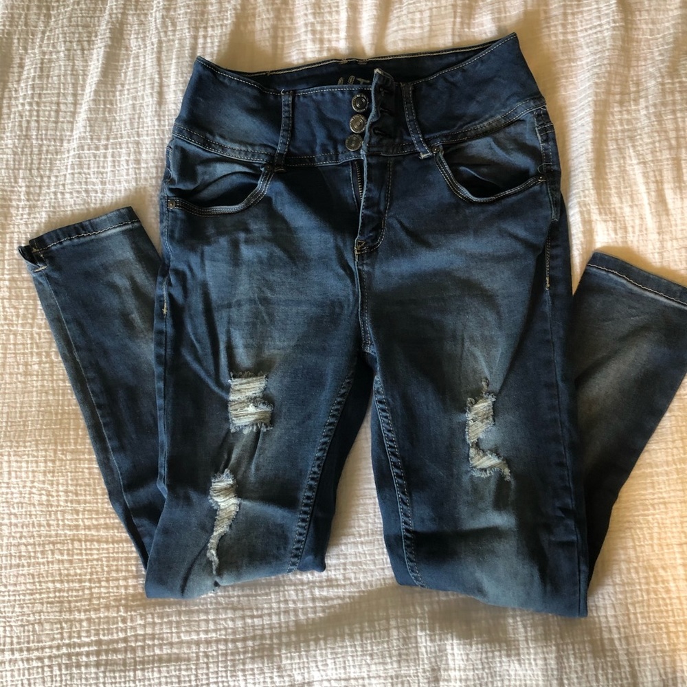 Wallflower distressed jeggings, size 7